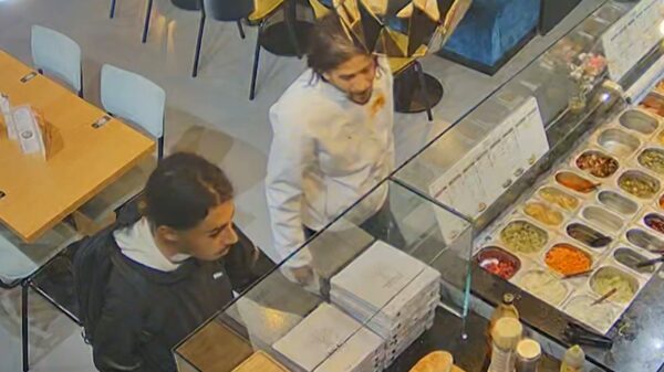 Tas van medewerkster gestolen door twee teurige kansenparels in Zwolle