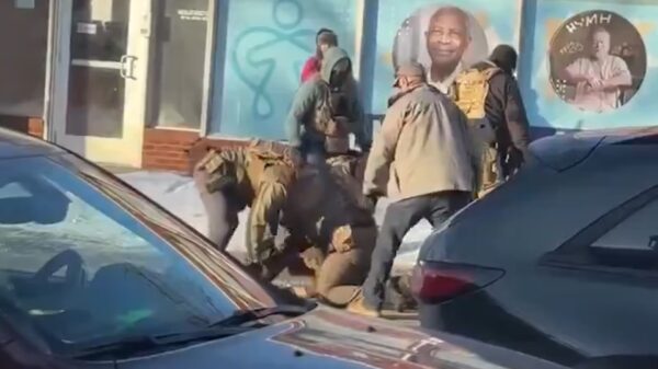 Nieuwe beelden van Alex Pretti die werd neergeschoten door ICE-agent