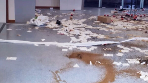 Jongens (10 en 11) richten gigantische ravage aan in ziekenhuis Schiedam