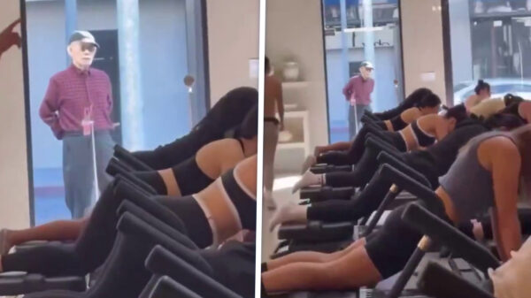 Terwijl zij hard aan het zweten zijn, traint één man vooral zijn ogen