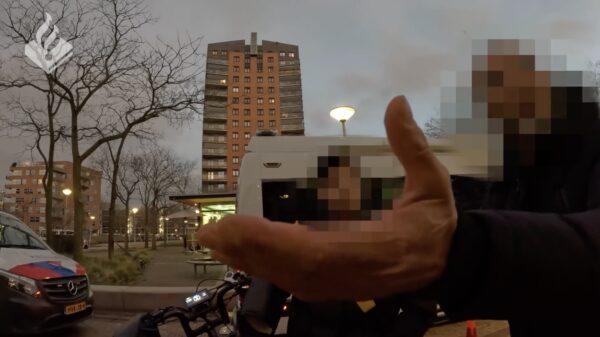 Vader compleet uit z'n plaat nadat z'n zoon boete krijgt voor z'n fatbike