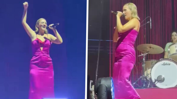 Spaanse zangeres Rigoberta Bandini krijgt Sevilla wakker met luchtige optreden