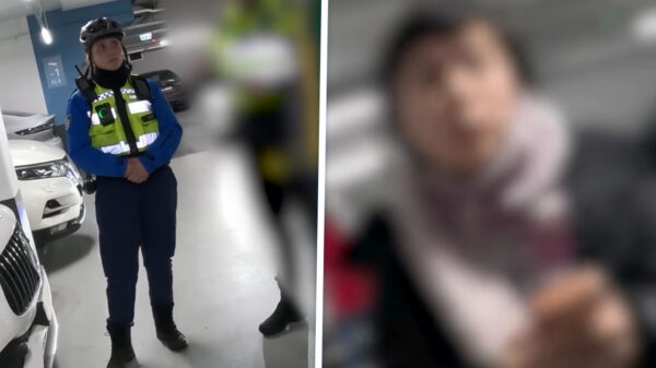 Bizar: Kinderen uren in auto achtergelaten terwijl ouders uitgaan in Rotterdam