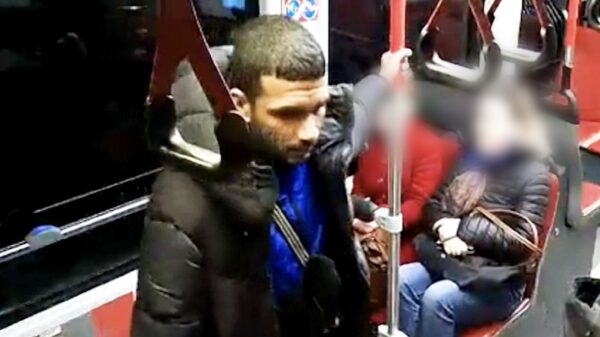 Twee vrouwen aangerand in Den Haag, politie deelt herkenbare beelden