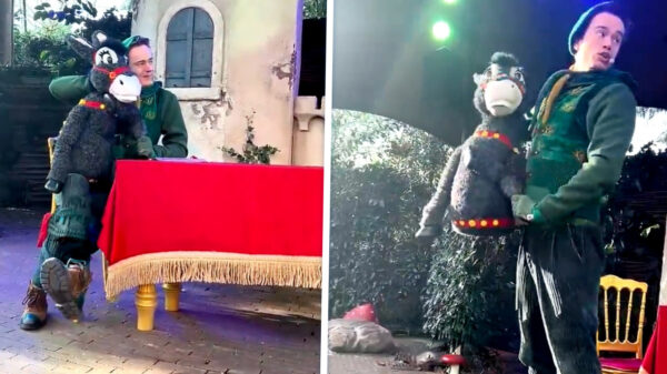 Ezel uit de Efteling komt uit de kast: ‘Hij is niet van de prinsessen’