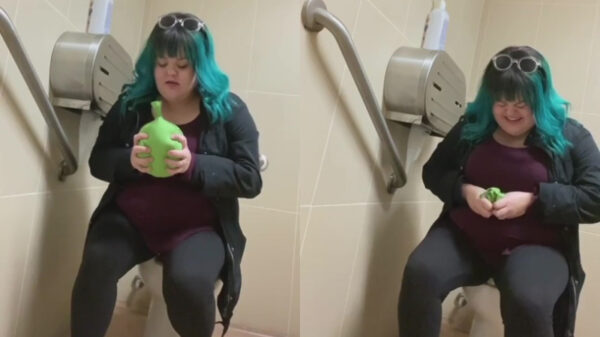 Met een scheetkussen kun je op het herentoilet prima communiceren