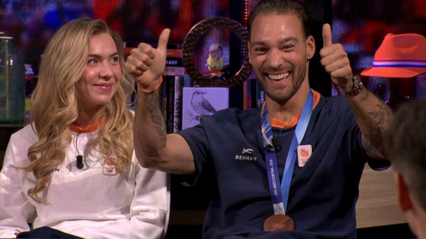 Kjeld Nuis doet boekje open over de 10.000 olympische condooms in Milaan