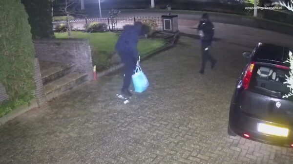 Opsporing verzocht: Gewapende overval op ouders en jonge kinderen in Breezand