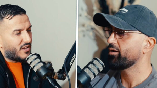 Ophef na podcast: “Mijn vrouw mag niet alleen boodschappen doen”