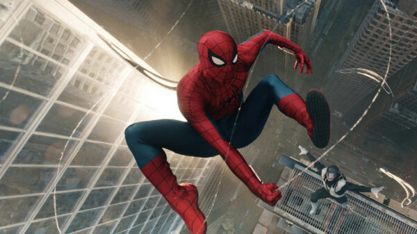 Tom Holland shinet in trailer van de langverwachte Spider-Man-film