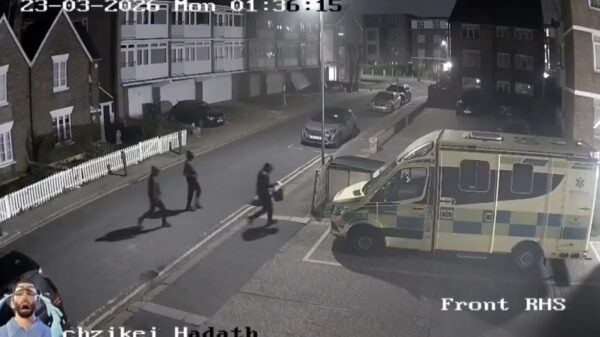 4 ambulances Joodse hulporganisatie in Londen in vlammen op na brandstichting