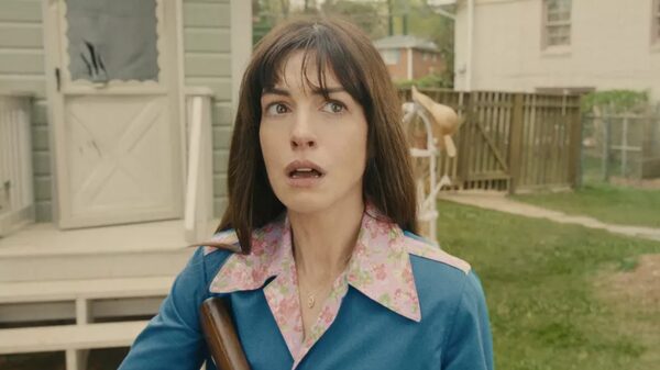 Trailer van The End of Oak Street zet dinos in de buitenwijk