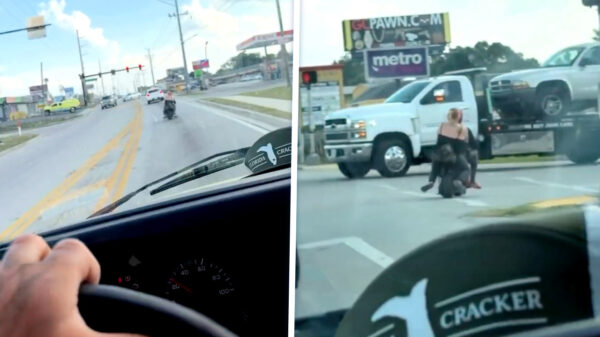 Stelletje op mini-bike knalt door rood en wordt vol geraakt door SUV