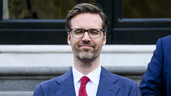 Iedereen pislink op D66'er Sjoerd Sjoerdsma die UNRWA-bezuiniging terugdraait