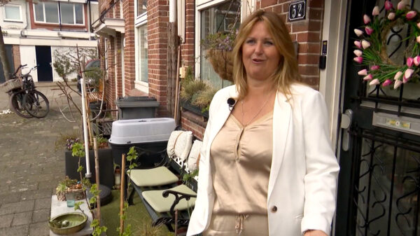 Ophef in Delft: 13 boze boa’s voor een lullig stukje kunstgras van Claudia