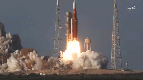 Terugkijken: NASA knalt na 50 jaar weer mensen richting de maan in de Artemis II