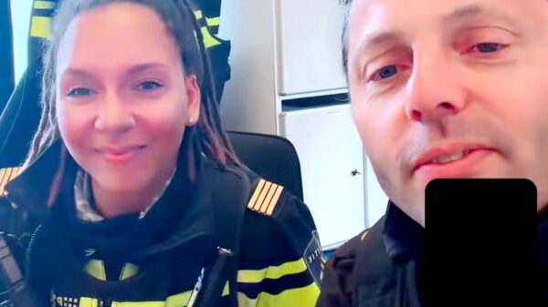 Kritiek op politieagent Johan die 'inbeller' zijn boete kwijtscheld