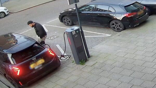 Misbaksel probeert vrouw op straat te verkrachten in Rotterdam-Zuid