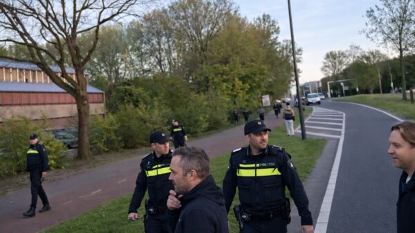 Onrust bij protest tegen azc in Den Bosch: groep probeert A59 op te lopen