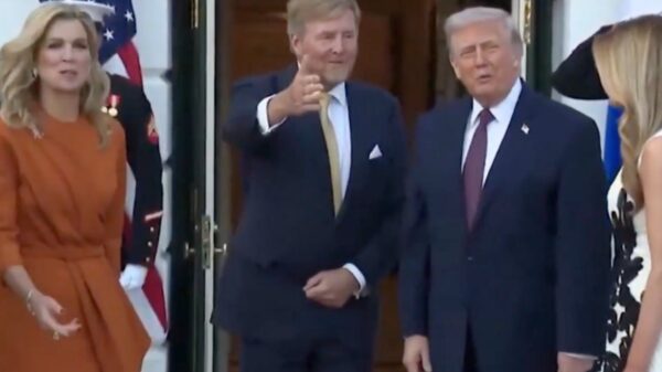 Awkward: Willy negeert Rob Jetten tijdens bezoek aan Trump