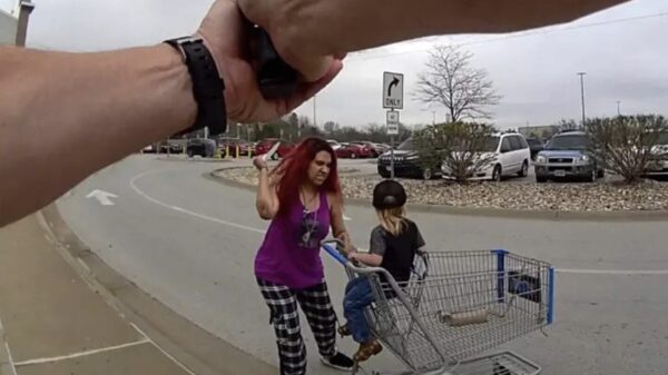 Vrouw doodgeschoten door politie na gijzeling van kind in Walmart in Omaha