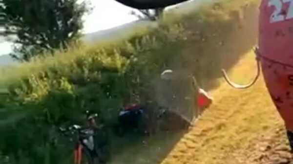 Boer is er klaar mee en trakteert illegale kampeerder op lekkere verrassing