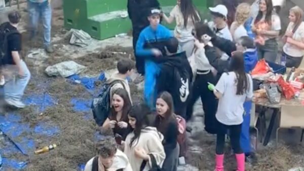 Beelden: Examenstunt Yuverta loopt beetje heel erg uit de hand