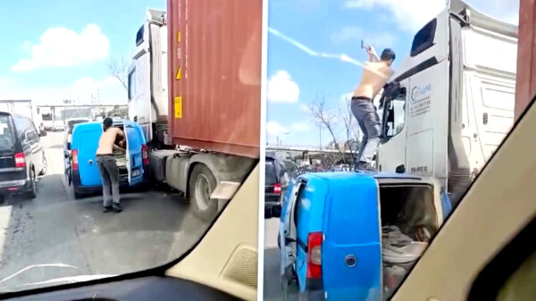 Verkeersruzie in Istanbul escaleert: Man beukt ramen van truck in met hamer