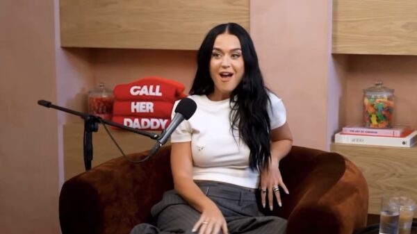 Katy Perry's ultieme beloning: "Jij doet de afwas en ik ga op m'n knieën"