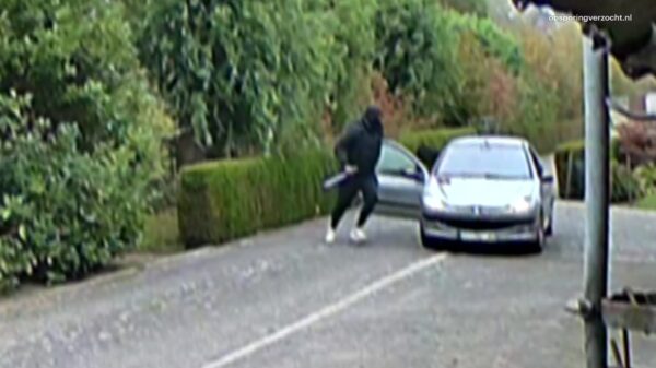 Oma, opa en hun drie kleinkinderen worden thuis in Veghel overvallen