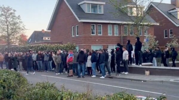 Tweede avond onrustig in Loosdrecht: ME opnieuw ingezet bij azc-protest
