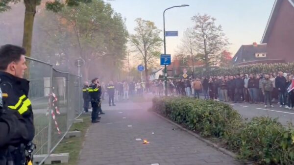 Tweede avond onrustig in Loosdrecht: ME opnieuw ingezet bij azc-protest