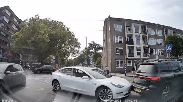 Een opeenstapeling van de grootste amateurs op de weg in 2 minuten