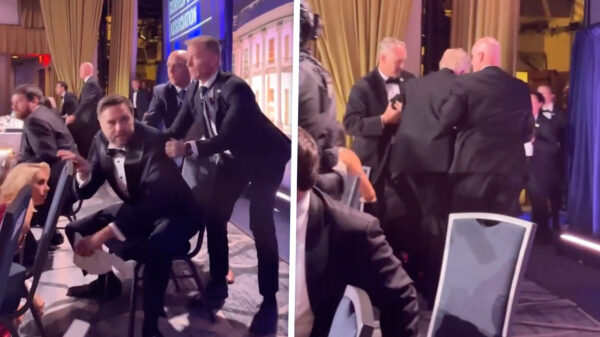 Beelden: Trump geëvacueerd na schietincident bij Correspondents’ Dinner