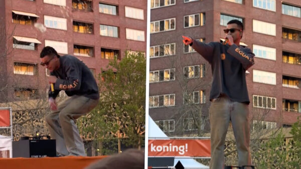 Bilal Wahib krijgt bierdouche getrakteerd en stapt meteen podium af