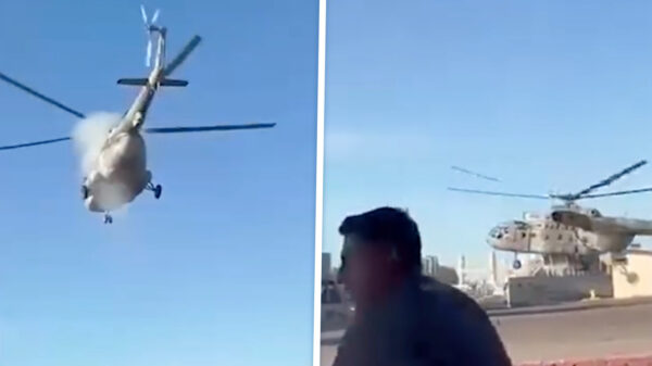 Mexicaans legerhelikopter stijgt op en komt direct weer neer