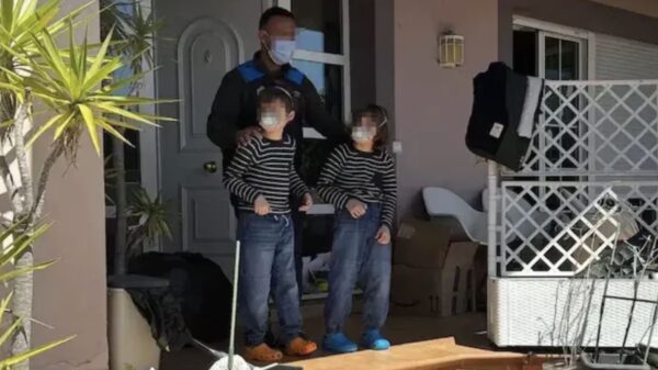 Ouders met 'Covid syndrome' krijgen 3 jaar cel voor kinderen in horror-huis