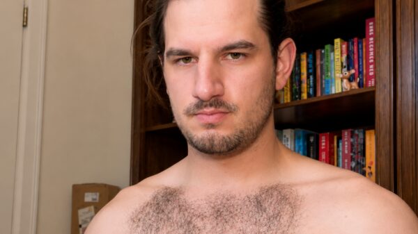 Man neemt dagelijks anabolen, 24 pilsjes en traint voor een bodybuildingswedstrijd