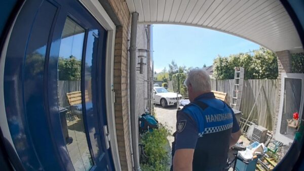 Boa uit Son en Breugel checkt waarom meneer niet op zijn afspraak kwam opdagen
