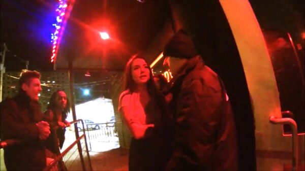 Zo ziet oudejaarsavond er in Amerika door de ogen van een uitsmijter uit