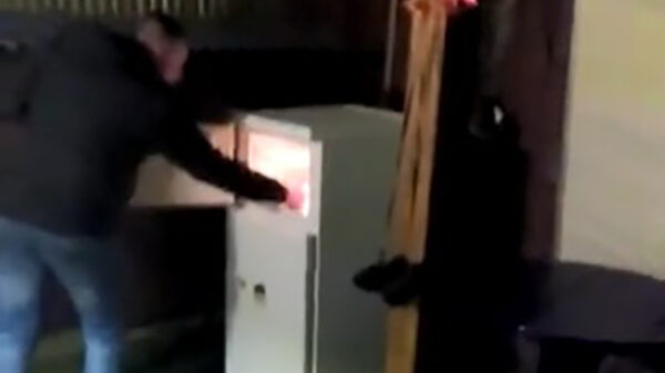 Je koelkast afschrijven werkt prima met een stukje vuurwerk