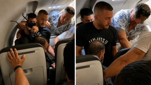 Voormalig MMA'er moet agressieve passagier tegen de grond werken in vliegtuig
