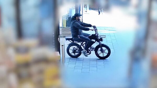 Politie zoekt kansloze fatbiker na mishandeling van 63-jarige man in Zwolle