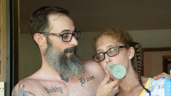 Help, mijn vrouw doet alsof ze een peuter is