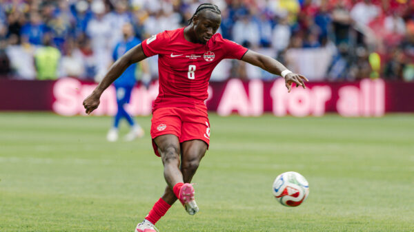 WK 2026: Ismaël Koné breekt onderbeen na actie van Assim Madibo bij Canada-Qatar
