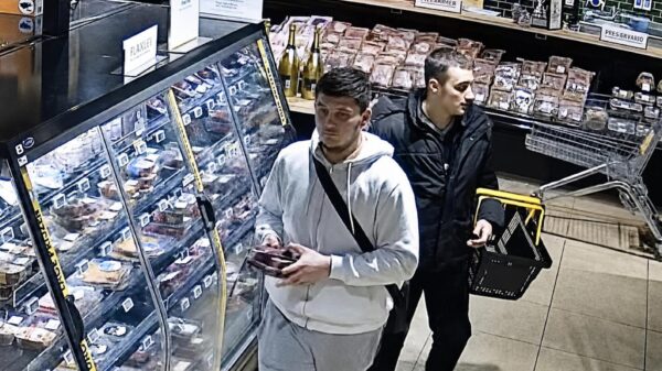 Proletarisch shoppen met 4 vleesliefhebbers: kilo’s verdwijnen onder hun kleren