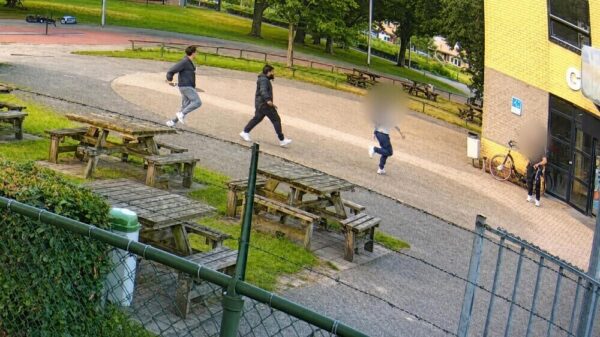 Steekpartij in Amersfoort: Man na ruzie aangevallen door 2 messentrekkers