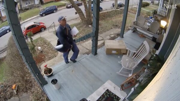 UPS-bezorger heeft duidelijk een slechte en misschien wel zijn laatste werkdag