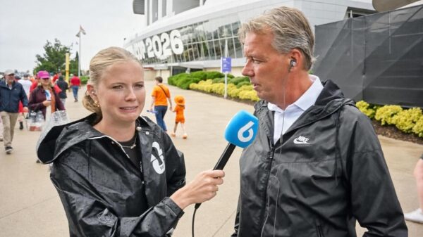 Valentijn Driessen maakt lekker fout grapje naar Noa Vahle op live-tv