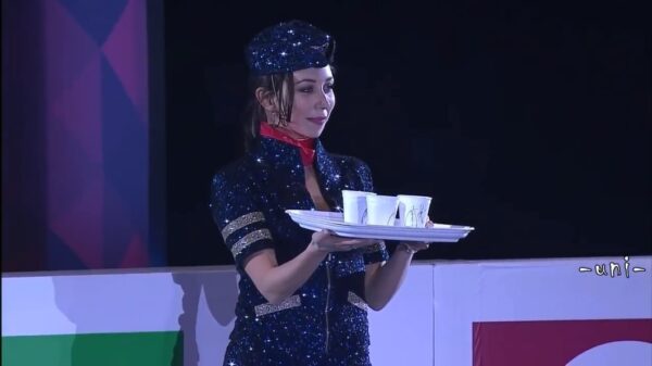 Russische kunstschaatser Elizaveta Tuktamysheva introduceert het strippen op ijs